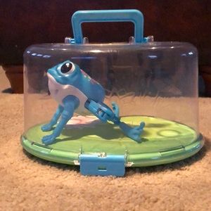 Little live pets frog
